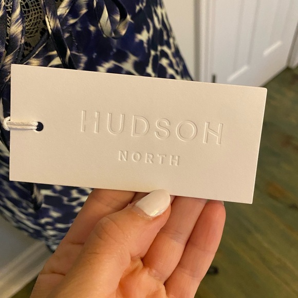 Hudson’s Bay Hudson North Elegant Women's midi leopard print Dress - Picture 3 of 5